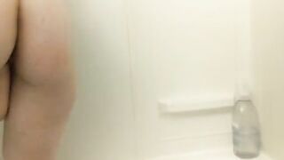 Eelet- Riding a Dildo and my Showerhead - A Steamy Bathroom Session