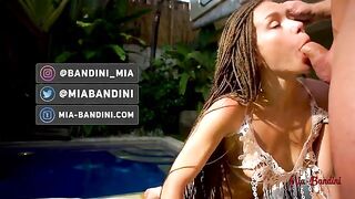 The beauty had sex with her lover in the backyard pool