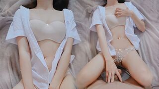 Skinny Thai teen SSKOK16 gets fucked hard and reaches a powerful climax