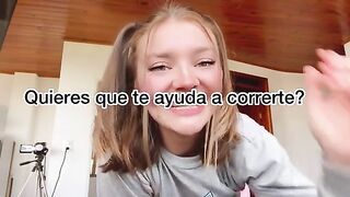 Babe shows her big ass in gringa JOI action with Spanish subtitles