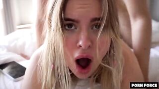 A girl with a beautiful body has an orgasm from slapping