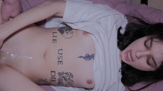 A cute girl gets cum on her face and inside ♡