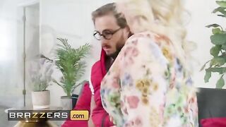 Morgan Taylor, sexy MILF, teaches her neighbor to kiss like a pro