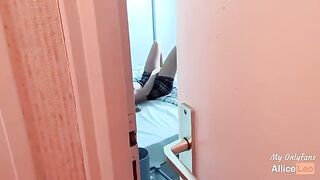 I see my stepsister masturbating, I offered her my cock and she accepted!