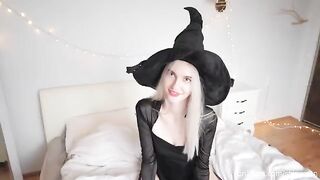 The guy came to the girl in a Halloween costume and released cum into her