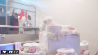 Alyx Star is a very competitive baker and she always gets what she wants
