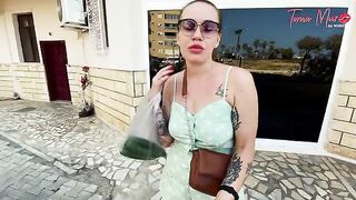 The guy pretended to cool down and fucked a stranger in the bedroom