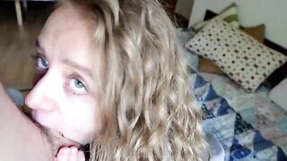 What makes you shake? A super cute girl shows her love skills