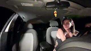My girlfriend and I discuss in the car, my friend comes to console me and fucks me