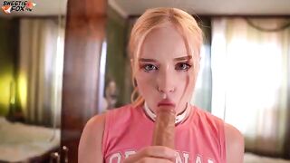 Fella fucked beauty through hole in jeans and cum in mouth