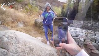A hot tourist chick is fucking with her boyfriend in nature