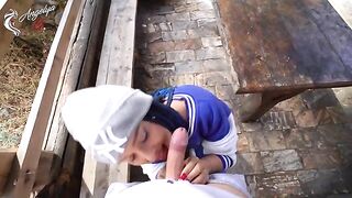 A hot tourist chick is fucking with her boyfriend in nature
