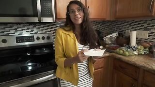 My stepmom's big ass bangs me in the morning when my dad's not around