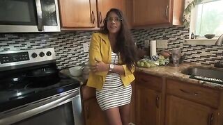 My stepmom's big ass bangs me in the morning when my dad's not around