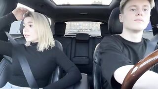 A hot girl agreed to a sex with taxi driver