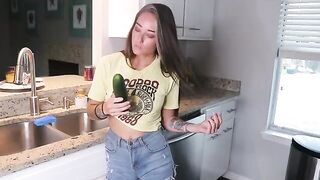 She was preparing lunch when she felt like fucking