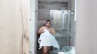 I see my stepsister showering and she lets me fuck her ass Savannah Watson