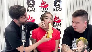 An interview with Elo Podcast ends in a mess and a lot of cum