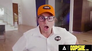 Jewelz Blu seduces tech guys to fix her TV