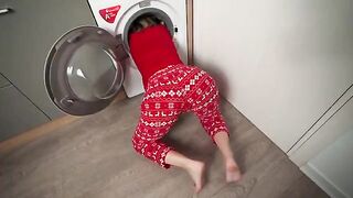 A step mom got stuck in the washing machine and her stepson took advantage of that situation