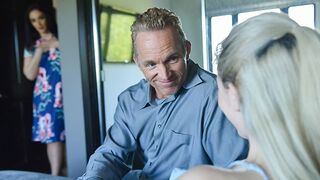 Hot stepdaughter Jane Wilde rides her step dad’s fat prick in front of step mom