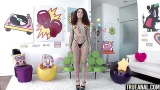 Cock craving Willow Ryder loves to take it deep in her tight butthole
