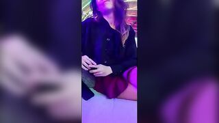 A young girl agreed to have sex for money on the ship in Poreo style