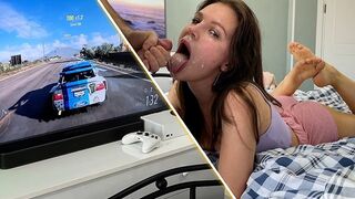 Girl was playing Xbox and her boyfriend fucked her throat
