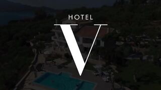 Blonde guest Ginebra has sex with the bartender in the hotel