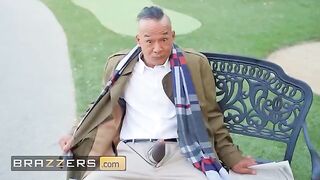 Ebony Mystique gets so horny after seeing Chong Dong’s huge cock at the park