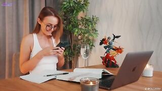 Squirt for the hot Spanish teacher during a lesson
