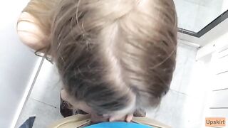 Petite babe fucked in a changing room of a shop