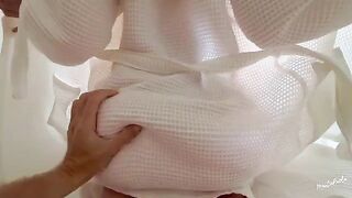 I shook my ass for my stepbrother, he couldn’t resist my pussy