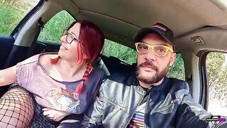Amateur cumshot with Italian dialogues that don't make sense, and some cum on the face