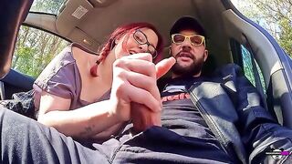 Amateur cumshot with Italian dialogues that don't make sense, and some cum on the face