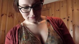 Bettie Bondage teaches you to pose like a pro