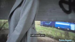 A pick-up guy fucked pretty Russian babe outdoors for cash