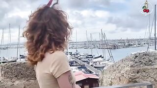 I invited a girl on my boat and she gave me an incredible blowjob