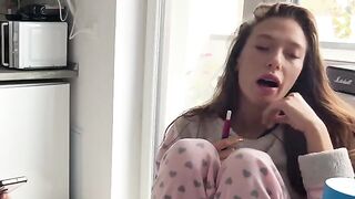 The couple has sex while traveling, it's very passionate