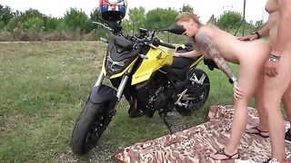 A big-breasted MILF was fucked by a stranger on a picnic, her mouth filled with cum