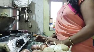 Indian threesome sex video with Mumbai As Hu’s hardcore action