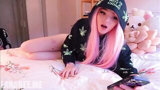 Pervert guy found and stuffed his step mom’s pink panties with shit