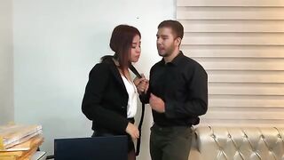 The secretary in stockings fucks her handsome boss and squirts in the office