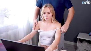 The massage for my stepsister streamer ended with me fucking her pink pussy
