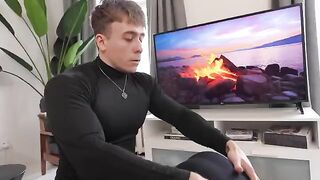 A man came to the gym and saw a very attractive woman, Tim Team