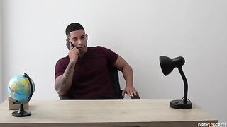 An 18-year-old girl gets fucked by an agent who wants to meet her big cock