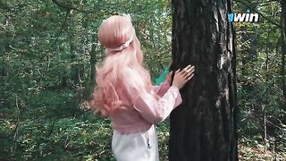 A girl got lost in the forest and met a forester with an impressive endowment
