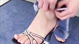 A juicy girl is fucking with her boyfriend in a steamy scene