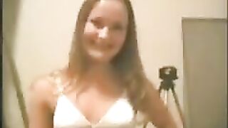 A young girl has sex and brings immense pleasure