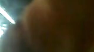 On the bus, he clung to the ass of the girl tightly